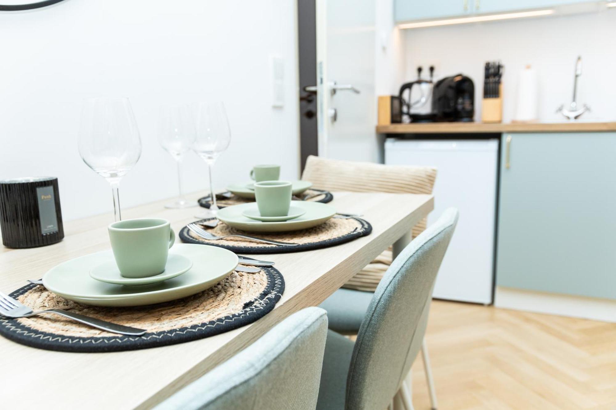 Charming Retreat Walking Distance From Town Centre Lägenhet Wien Exteriör bild