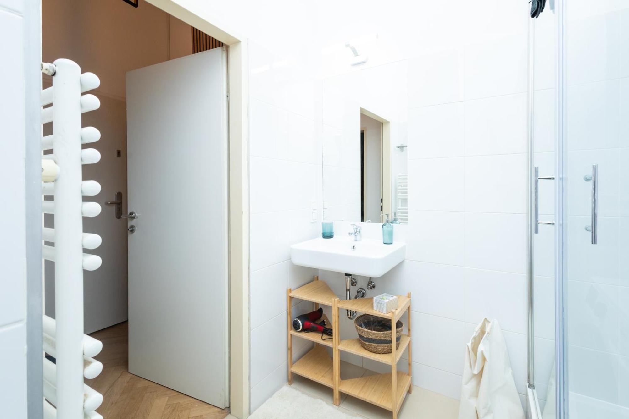 Charming Retreat Walking Distance From Town Centre Lägenhet Wien Exteriör bild
