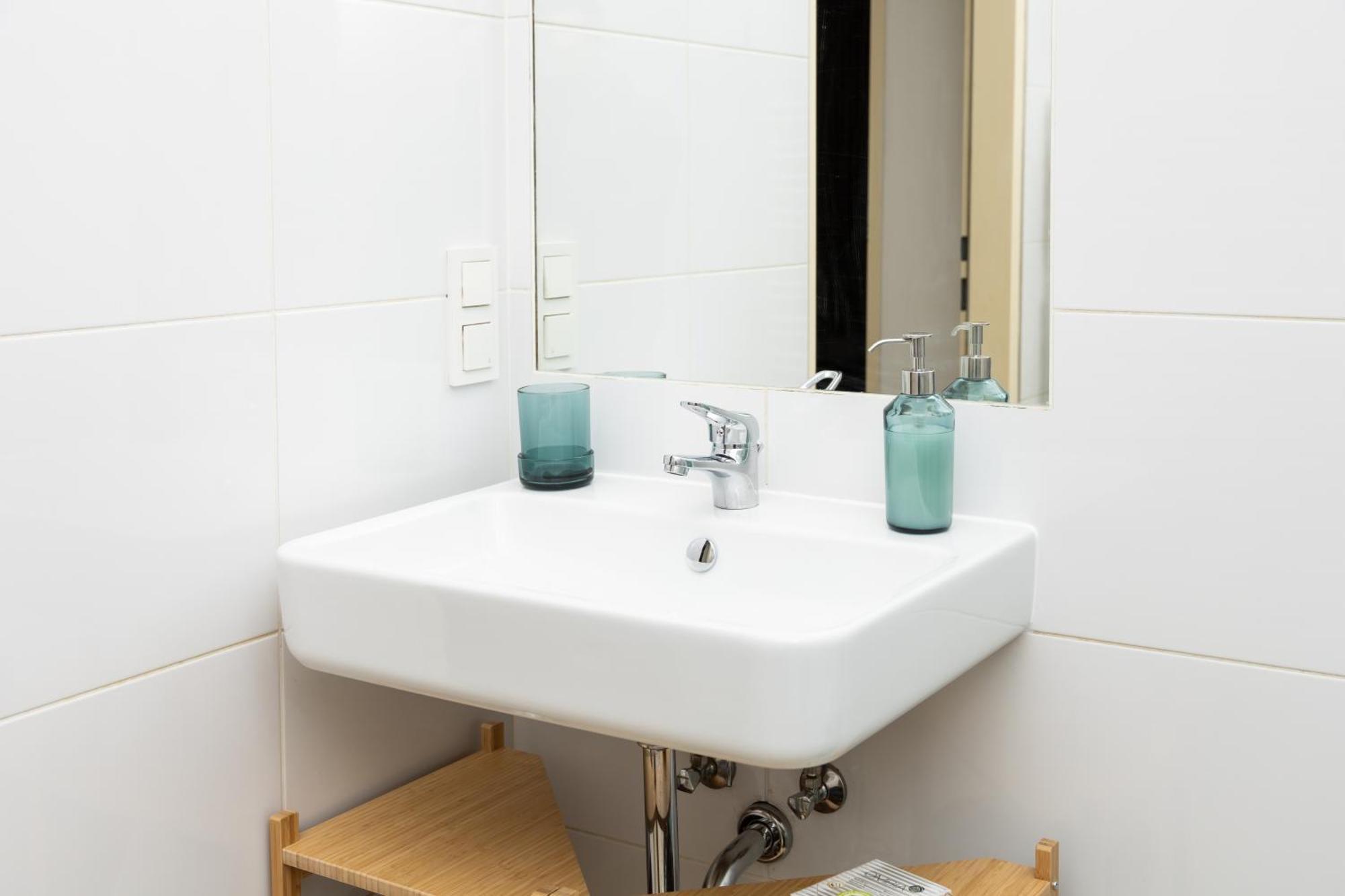 Charming Retreat Walking Distance From Town Centre Lägenhet Wien Exteriör bild